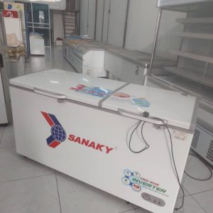 Tủ đông Sanaky Inverter VH-6699HY3 Dung Tích 660l